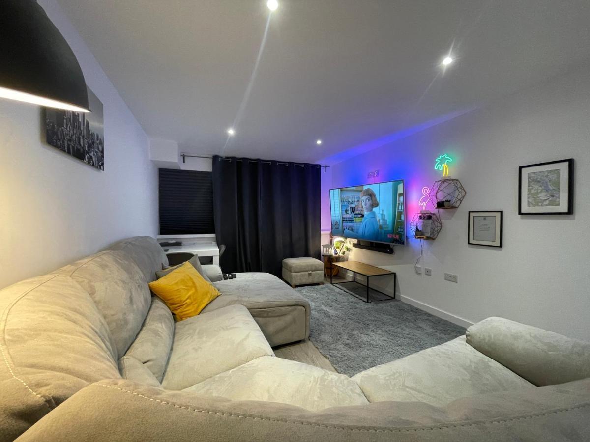 Smart Apartment Close To Watford Atria And Station المظهر الخارجي الصورة